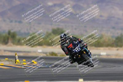 media/Nov-12-2023-SoCal Trackdays (Sun) [[5d1fba4e7d]]/Turn 14 (1035am)/